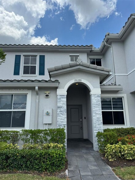 2686 SE 15th St, Homestead, FL 33035