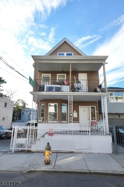 32 Highland Ave, Newark, NJ 07104