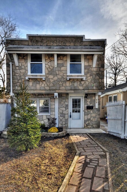 809 4th Ave, Neptune, NJ 07753