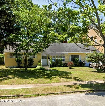 24 W Spruce St, Lakewood, NJ 08701