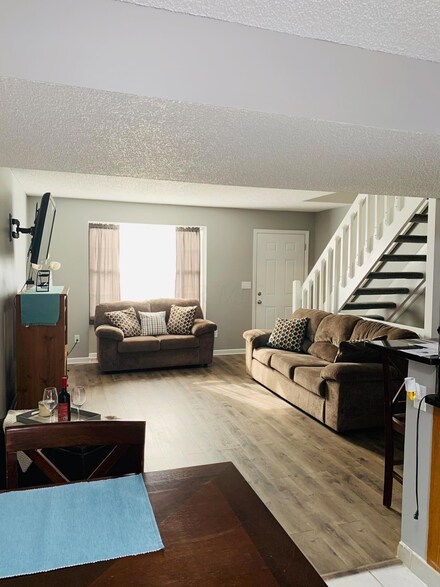 4924 Singleton Dr Unit 6B, Hilliard, OH 43026