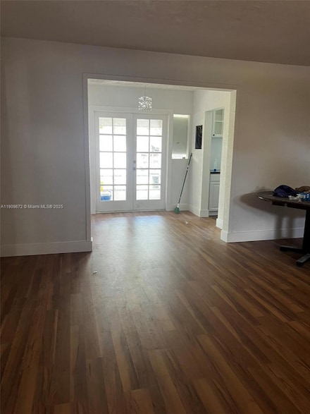 707 N J St, Lake Worth, FL 33460