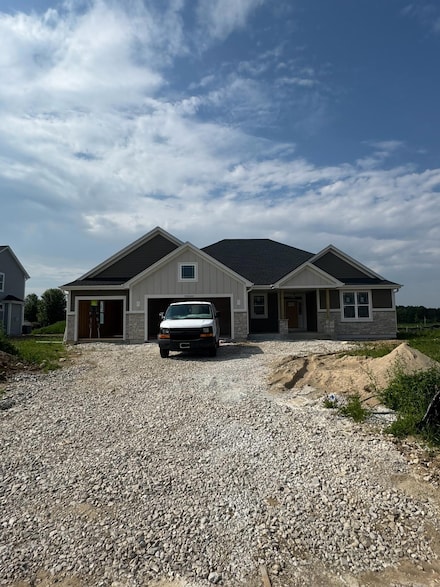 N75W24665 Overland Rd, Sussex, WI 53089