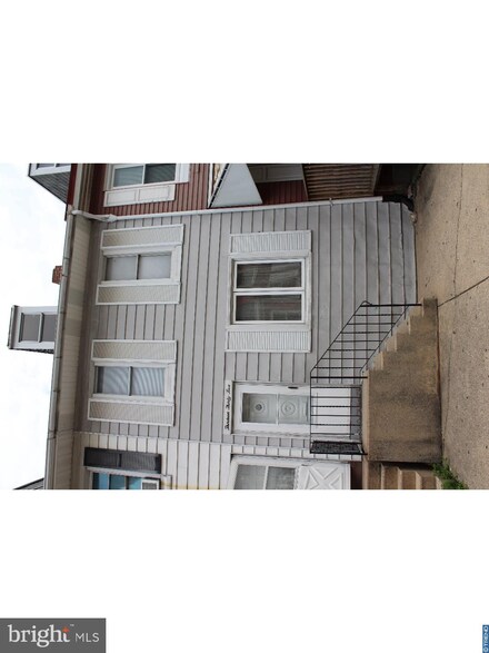 1335 Mulberry St, Reading, PA 19604