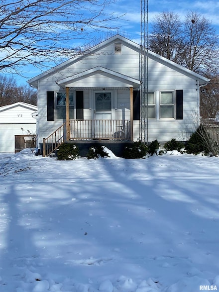 712 E Birch St Unit 1, New Berlin, IL 62670