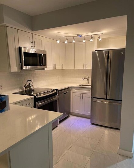 1650 NE 115 St Unit 408, Unincorporated Dade County, FL 33181