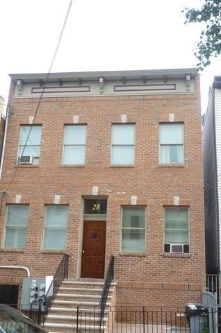 28 Thorne St Unit 1, Jersey City, NJ 07307