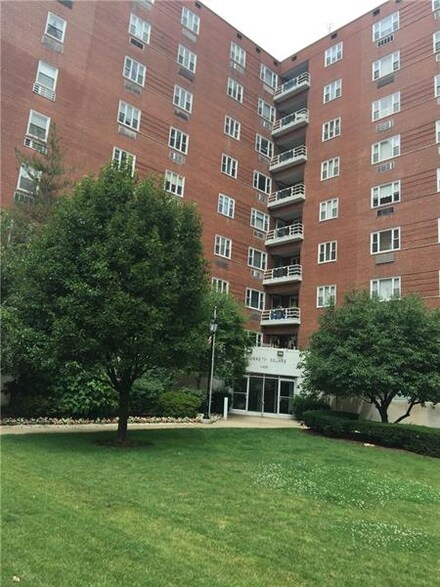 4625 5th Ave Unit 716, Pittsburgh, PA 15213