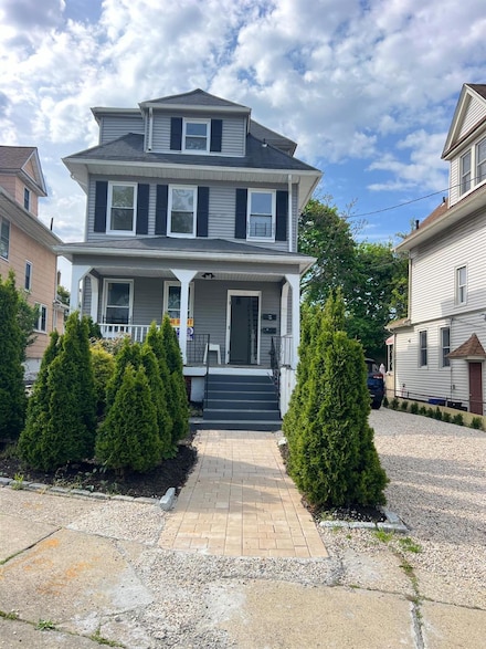72 Chauncey Ave, New Rochelle, NY 10801