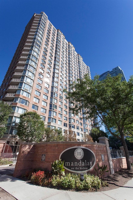 20 2nd St Unit 502, Jersey City, NJ 07302