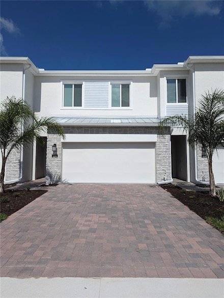 206 Nine Iron Dr, Champions Gt, FL 33896