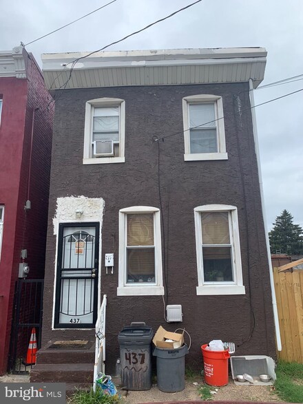 437 Mechanic St, Camden, NJ 08104