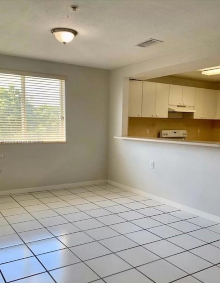 1627 NW 18th St Unit 304, Miami, FL 33125