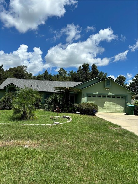 2010 Cary St, Deltona, FL 32738