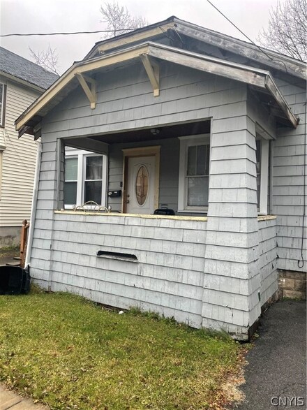 127 Bishop Ave, Syracuse, NY 13207