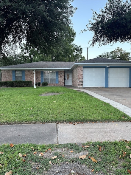 1307 Rim Rock Dr, Houston, TX 77088