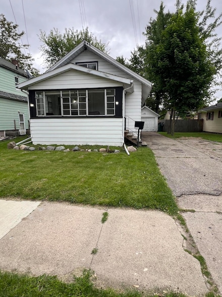 937 S Holmes St, Lansing, MI 48912