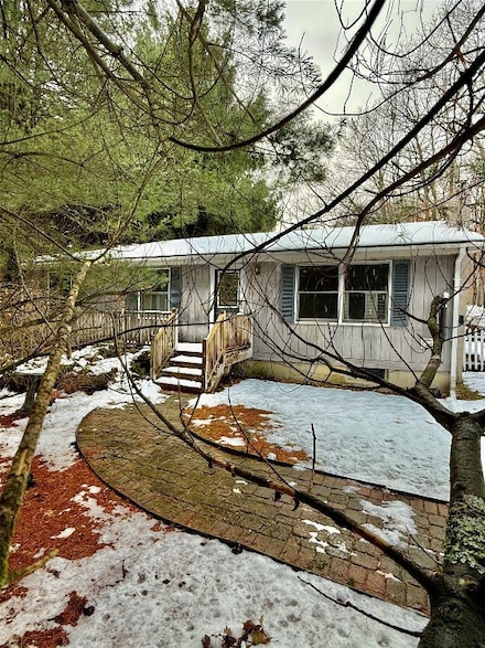 146 Corson Rd, Maine, NY 13802