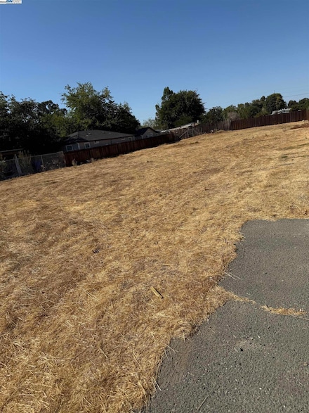 170 Sunrise Dr, Brentwood, CA 94513