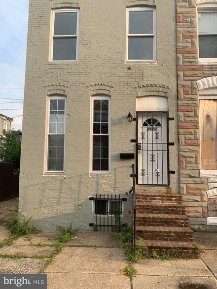 2101 Ridgehill Ave, Baltimore, MD 21217