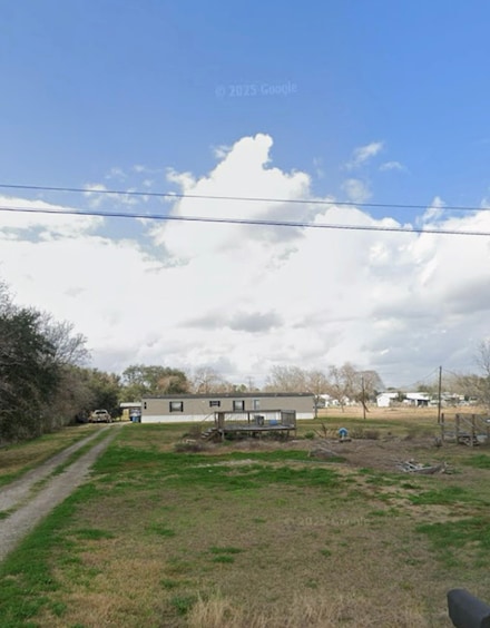 8916 Crestmont Dr, Manvel, TX 77578
