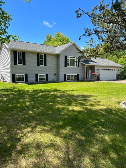 2409 Rainbow Dr, Kronenwetter, WI 54455