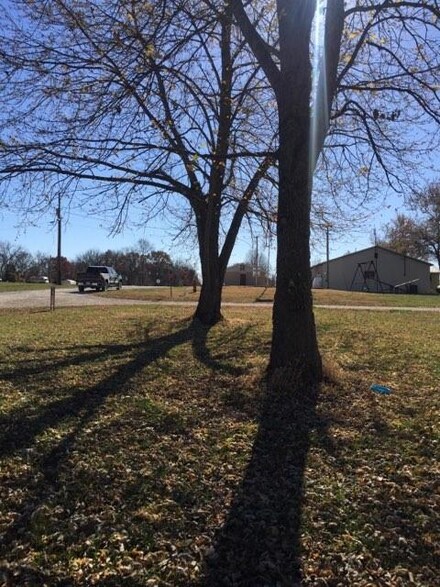 35 Pecan Rd, Mapleton, KS 66754