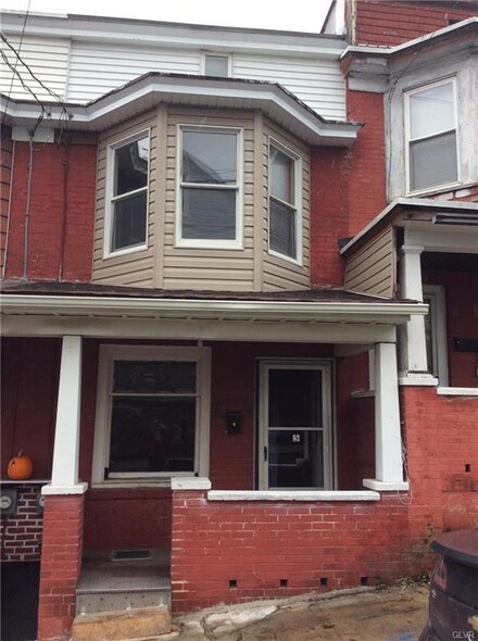5 N Walnut St, Lansford, PA 18232