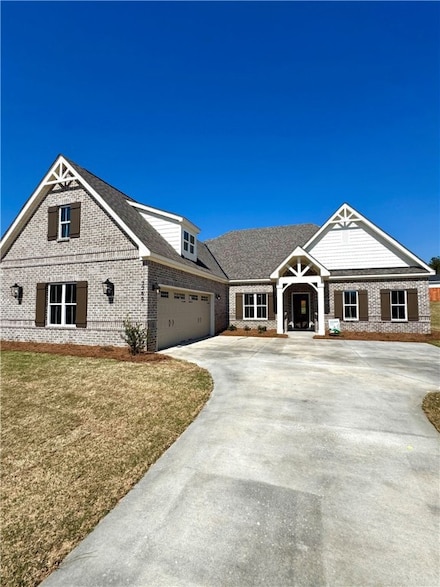 2269 Mercer Dr, Opelika, AL 36801