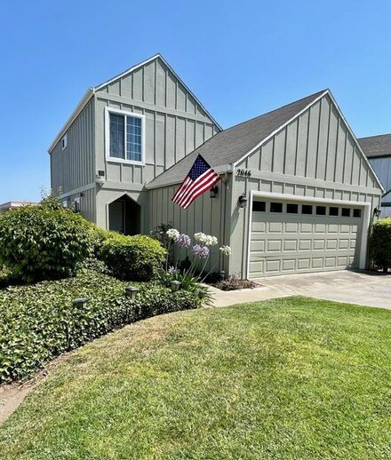 2046 Santa Rita St, Salinas, CA 93906
