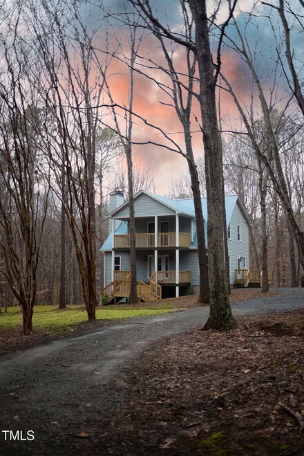 6817 Ramblewood Dr, Hillsborough, NC 27278