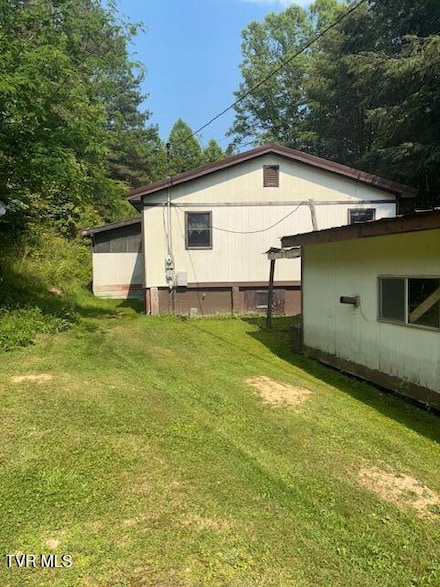 11616 Alfred Cox Rd, Pound, VA 24279