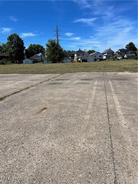 Lot# 2 (599) S 12th St, Coshocton, OH 43812