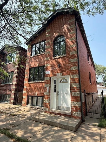 2714 W 37th Place Unit 1, Chicago, IL 60632