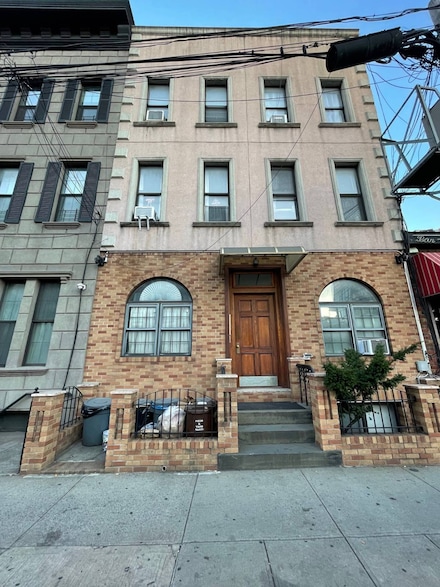340 McGuinness Blvd, Brooklyn, NY 11222
