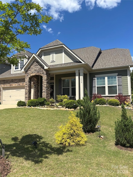 10039 St Kitts Landing Ln, Charlotte, NC 28278