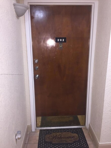 6444 Collins Ave Unit A2, Miami Beach, FL 33141