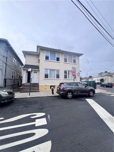23 Brighton 10th Path, Brooklyn, NY 11235