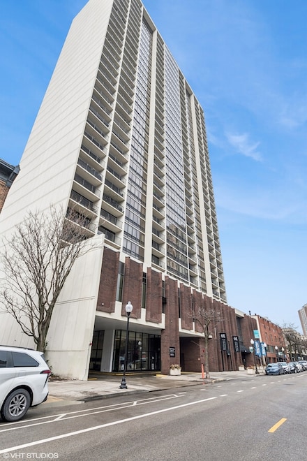 1636 N Wells St Unit 615, Chicago, IL 60614
