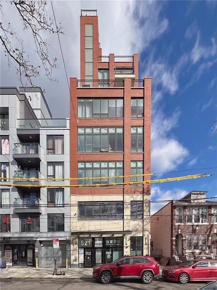 821 45th St Unit 701, Brooklyn, NY 11220