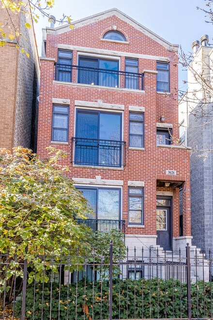 3626 N Damen Ave Unit 3, Chicago, IL 60618