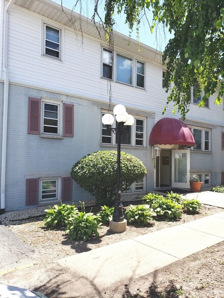 9417 Kelvin Ln Unit 3163, Schiller Park, IL 60176