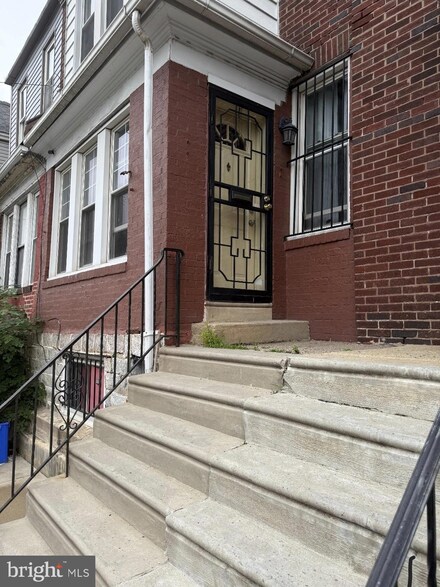 1537 S 31st St, Philadelphia, PA 19146