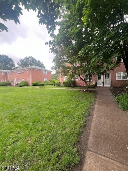 37 Manchester Ct Unit 121, Wayne, NJ 07470