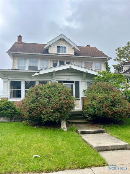 1855 Glendale Ave, Toledo, OH 43614