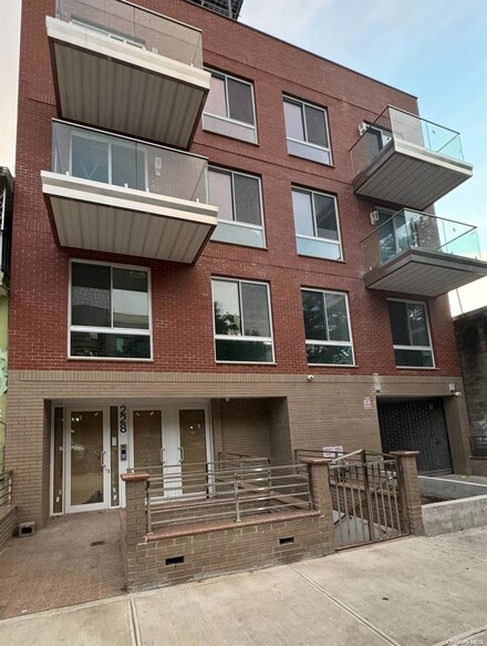 228 55th St Unit 2C, Sunset Park, NY 11220