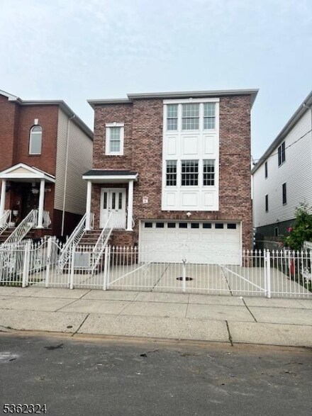 193 Wright St, Newark, NJ 07114