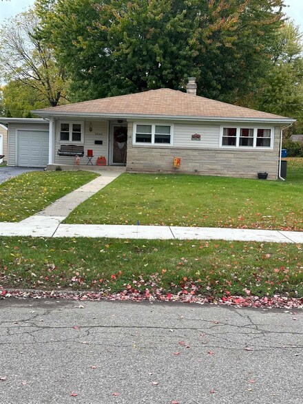3040 N Pennsylvania Ave, Logansport, IN 46947