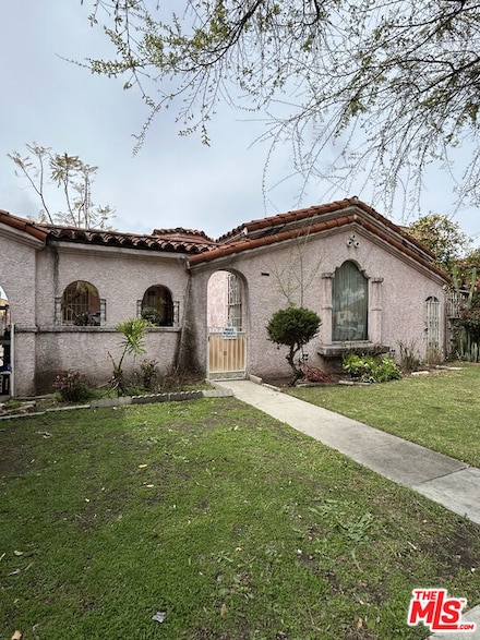 3905 Roxton Ave, Los Angeles, CA 90008