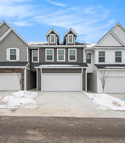 3332 Snake River St SW Unit 78, Wyoming, MI 49418